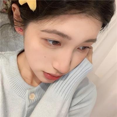 玉女撩春